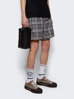 BURBERRY Leather Travel Pouch Black