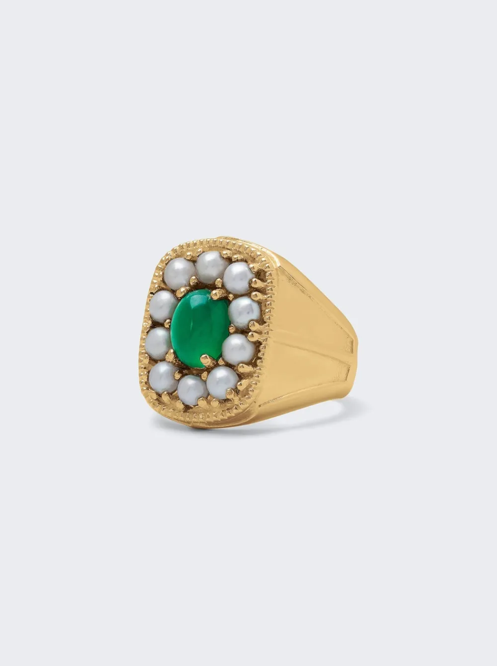 VEERT The Royal Signet Ring Yellow Gold
